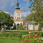 Проживание в семье Familly Apartmens
