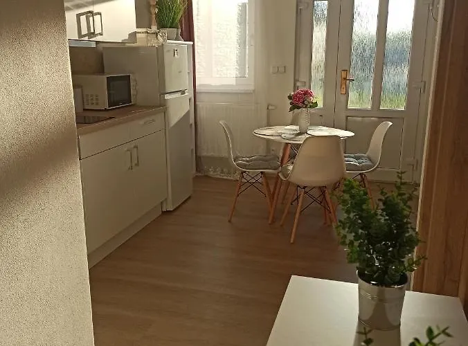 Familly Apartmens Homestay szállás
