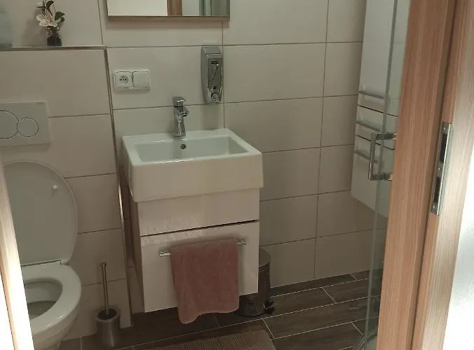 Familly Apartmens Homestay szállás *