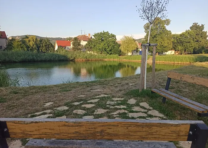 Familly Apartmens Homestay szállás Dolní Dunajovice